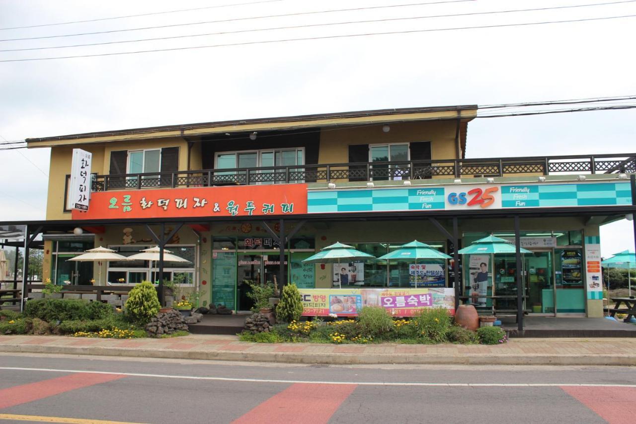 Jeju Oreum Pension Экстерьер фото