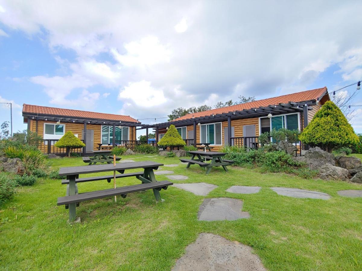 Jeju Oreum Pension Экстерьер фото